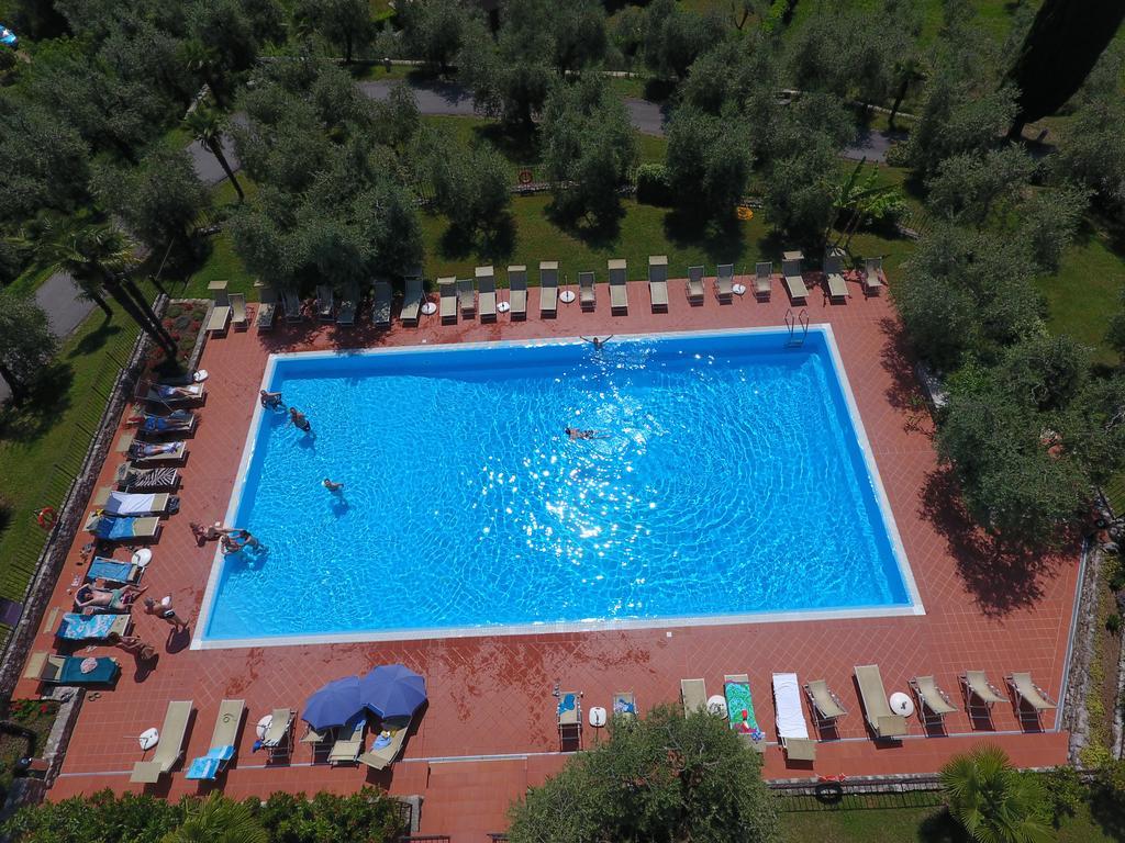 San Rocco Relais Aparthotel Soiano Del Lago Exterior photo