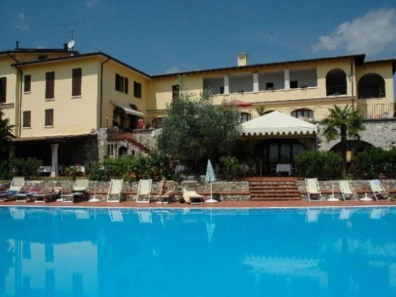 San Rocco Relais Aparthotel Soiano Del Lago Exterior photo